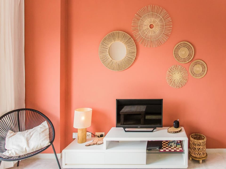 TV and multimedia, Seating area