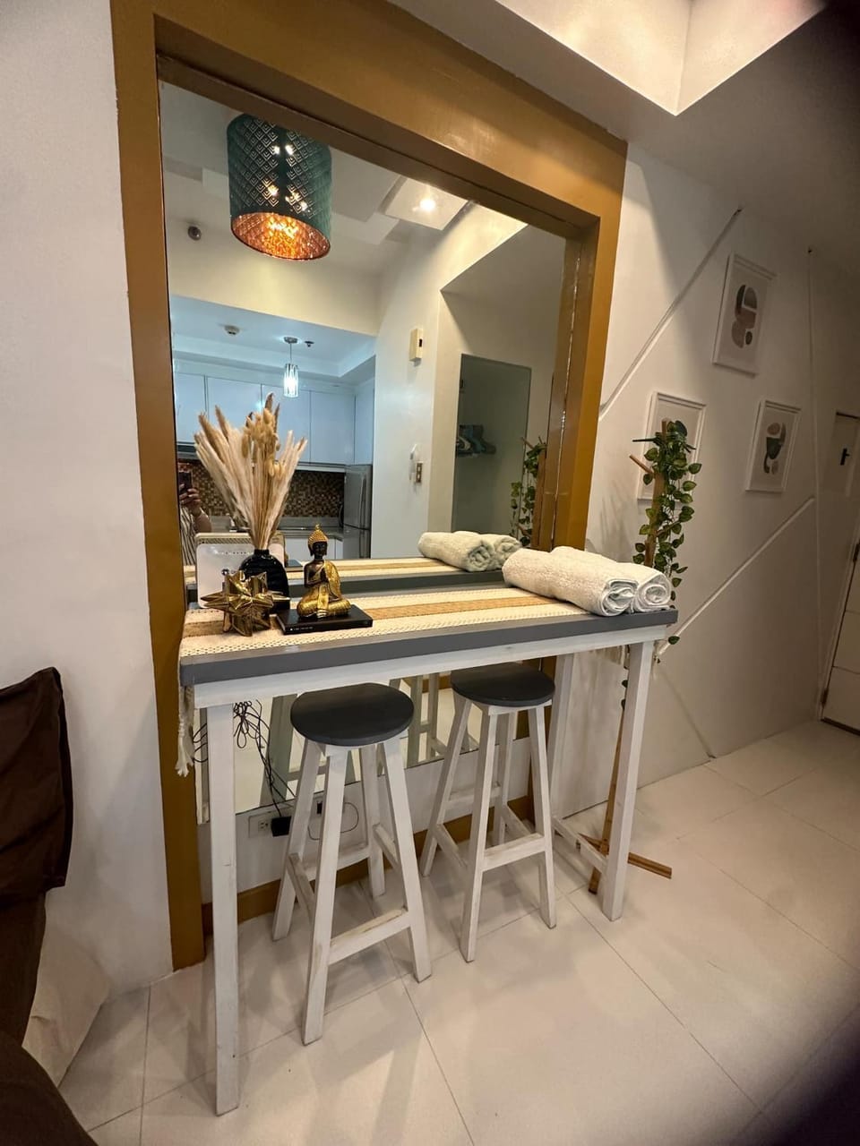 Cozy Place with City View at Greenbelt Makati Apartment in Pasay