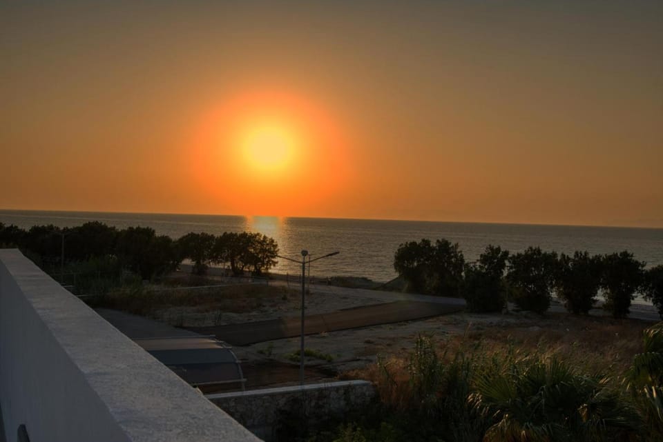 Natural landscape, Beach, Sea view, Sunrise, Sunset, Quiet street view