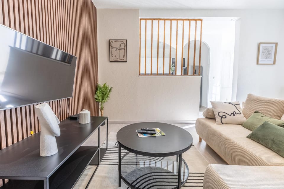 Cosy T2 rénové, proche centre-ville-Fibre/Netflix Apartment in Montluçon
