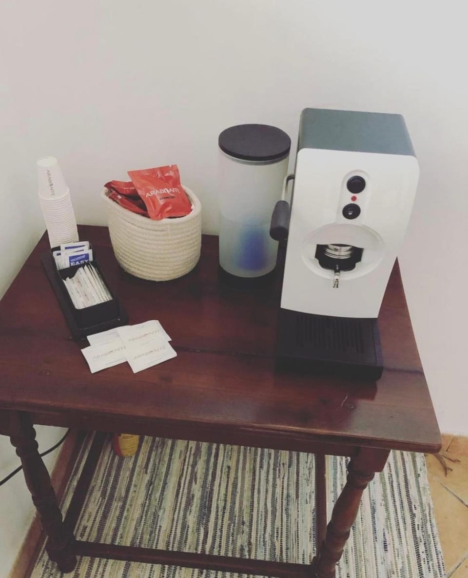 Coffee/tea facilities, Kitchen or kitchenette