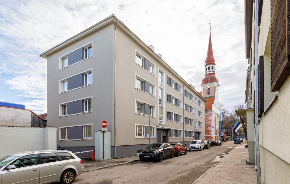 Property building, Neighbourhood, Street view, Parking