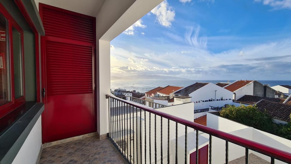 View (from property/room), Balcony/Terrace, Sea view
