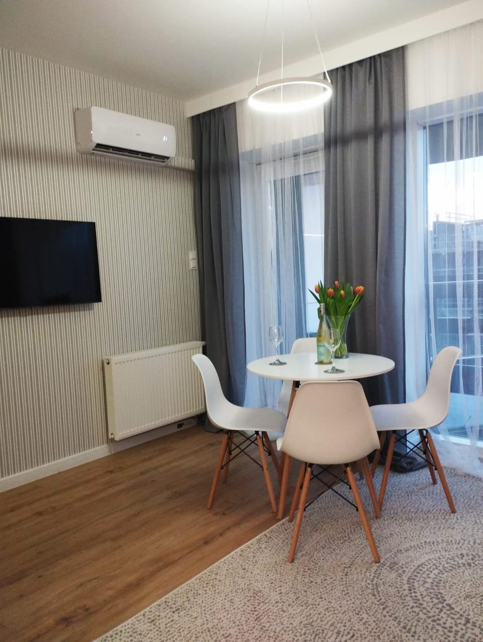 Sleep in Plaza Apartment in Poland