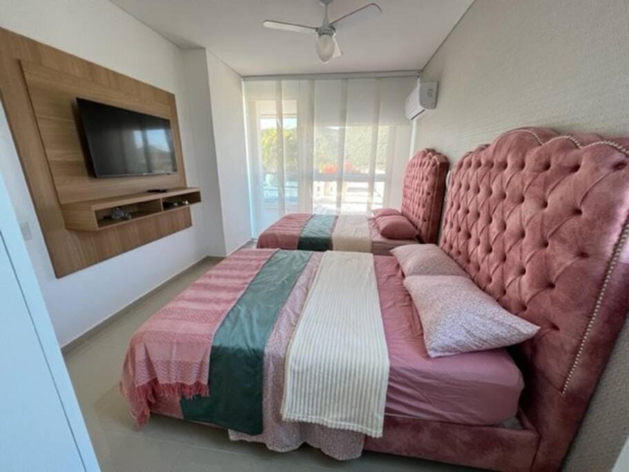 TV and multimedia, Photo of the whole room