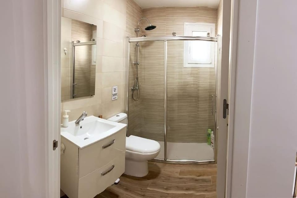 Shower, Bathroom
