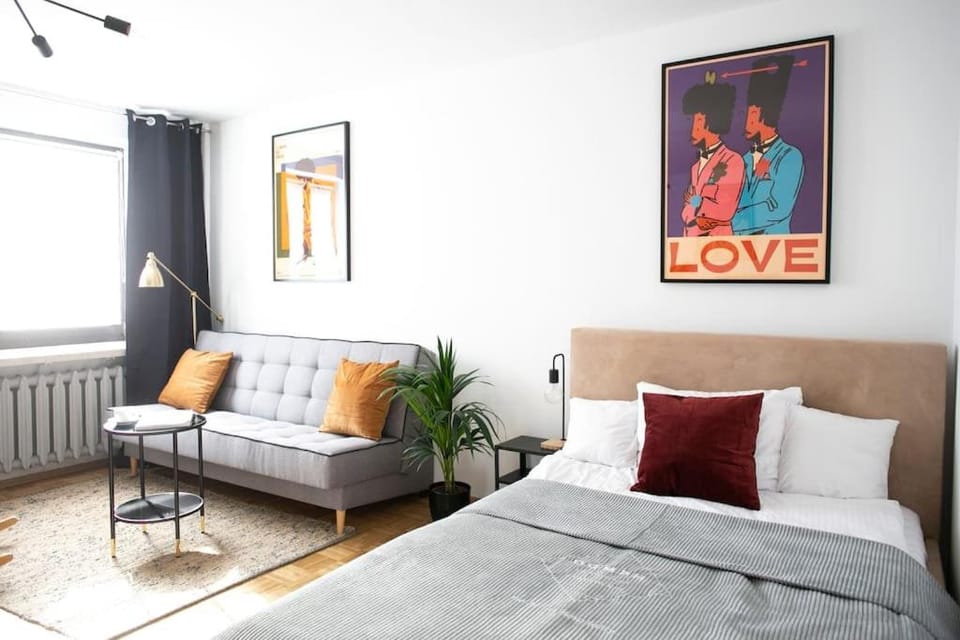 Bed, Living room, Seating area, Bedroom