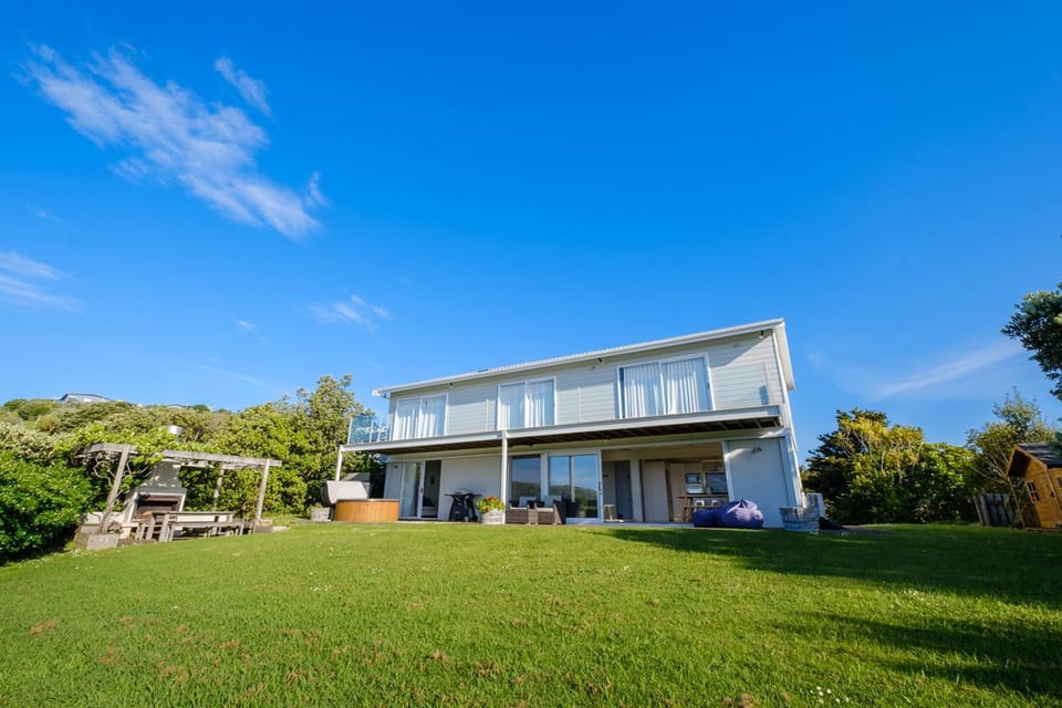 Palm Ridge - near Onetangi & Palm Beach Villa in Auckland Region