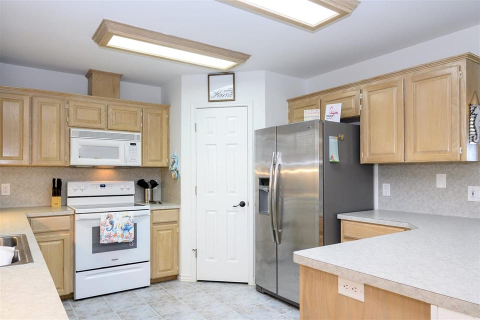 Kitchen or kitchenette, microwave, oven, stove, kitchen