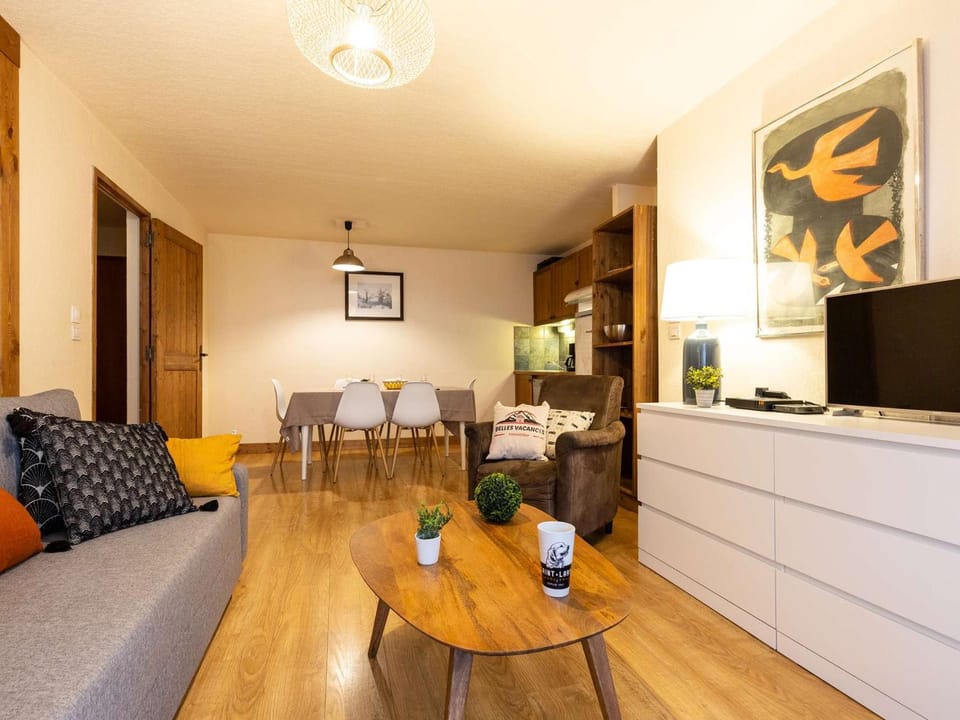 Appartement centre-ville avec parking et animaux acceptés - FR-1-296-442 Apartment in Saint-Lary-Soulan