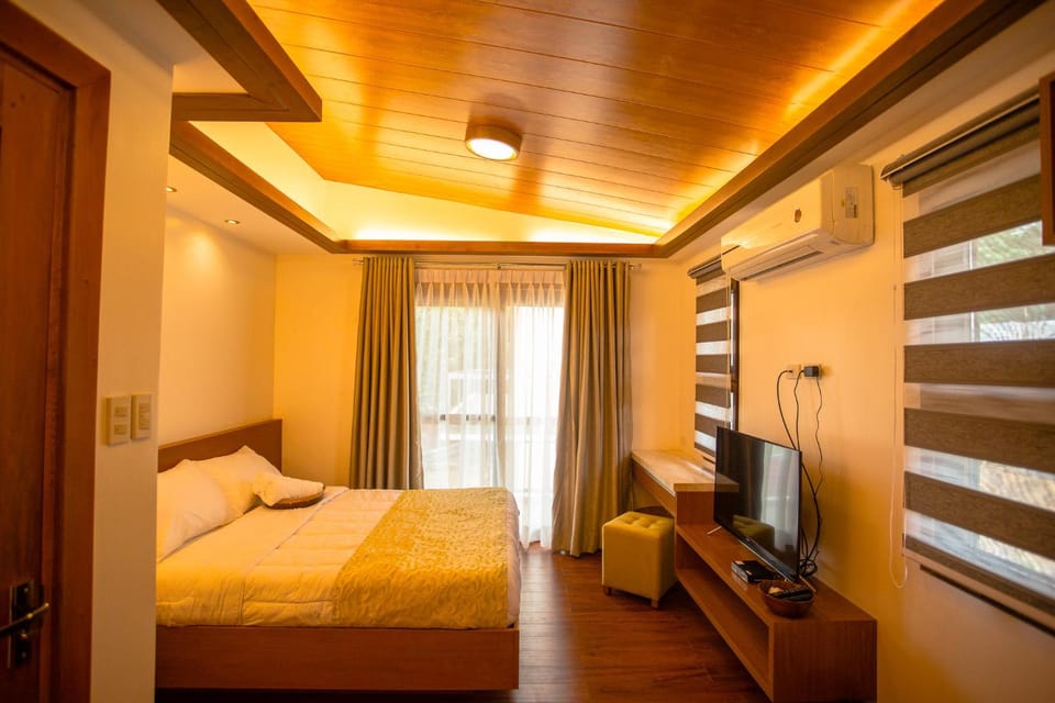Communal lounge/ TV room, Bed, TV and multimedia, Photo of the whole room, Bedroom, air conditioner
