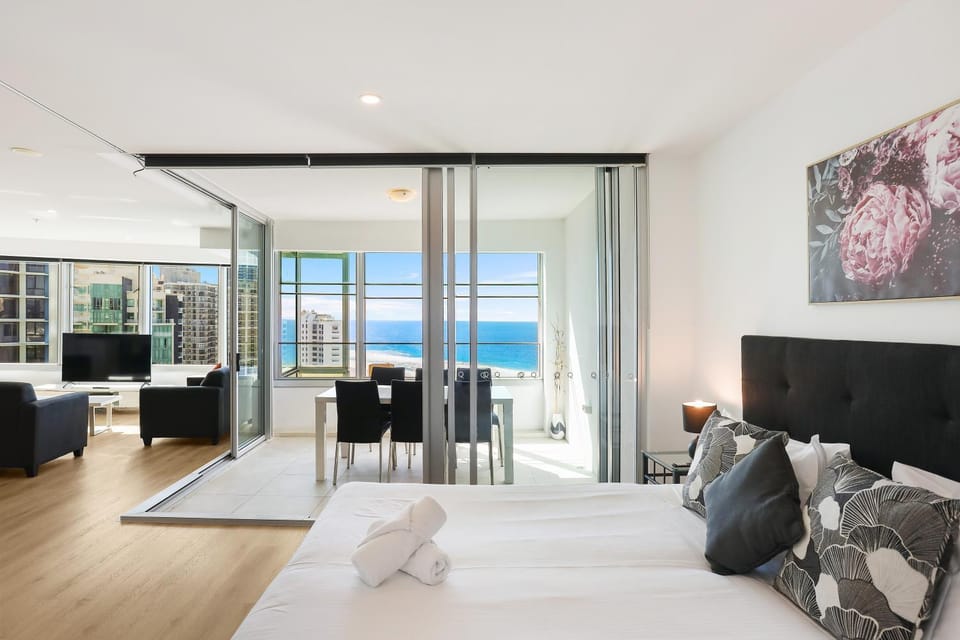 Bed, View (from property/room), Bedroom, Sea view