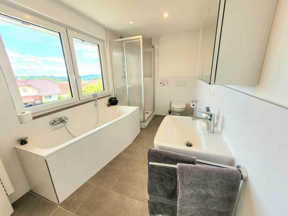 Bathroom, Bath