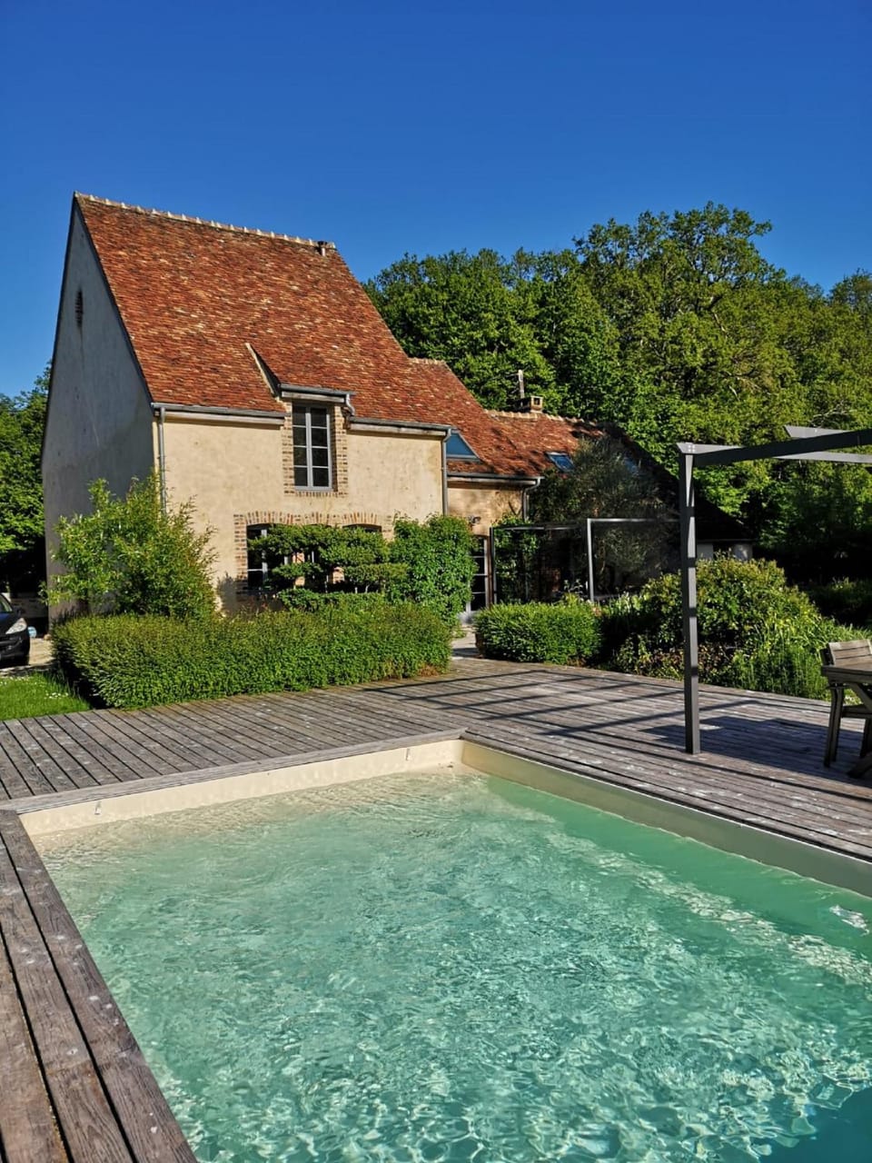 Property building, Swimming pool