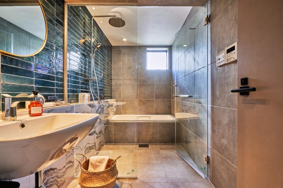 Shower, Bathroom, Bath