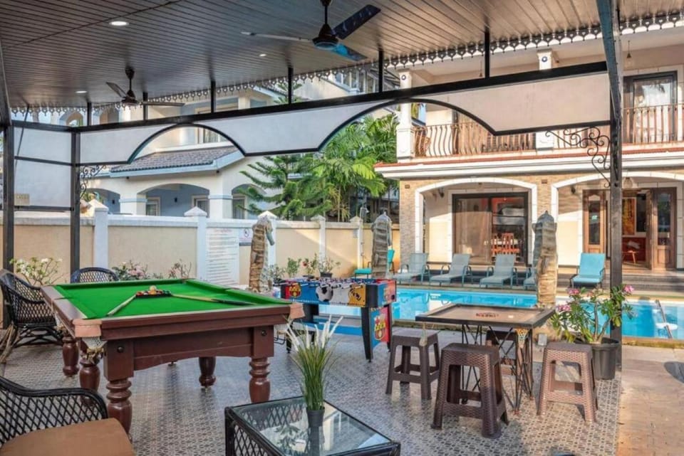 Billiard, Pool view