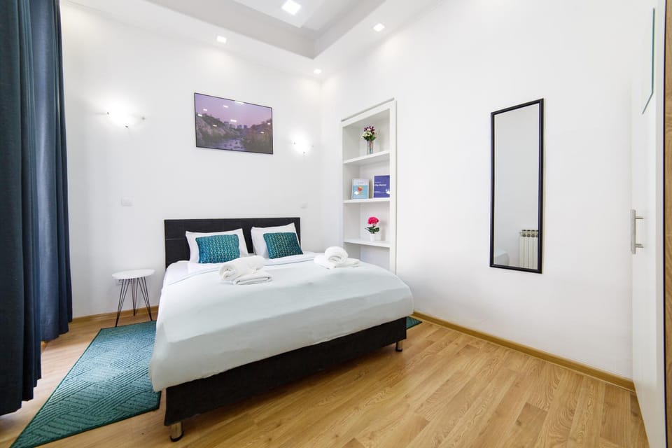 Bed, Bedroom, towels, wardrobe