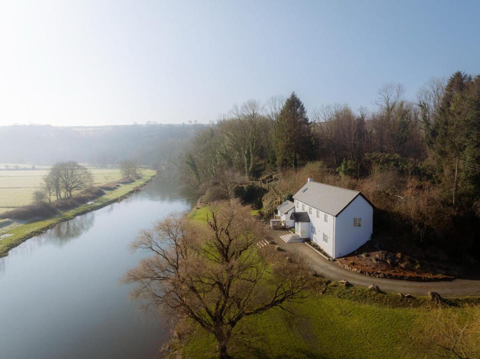 Property building, Spring, View (from property/room), River view