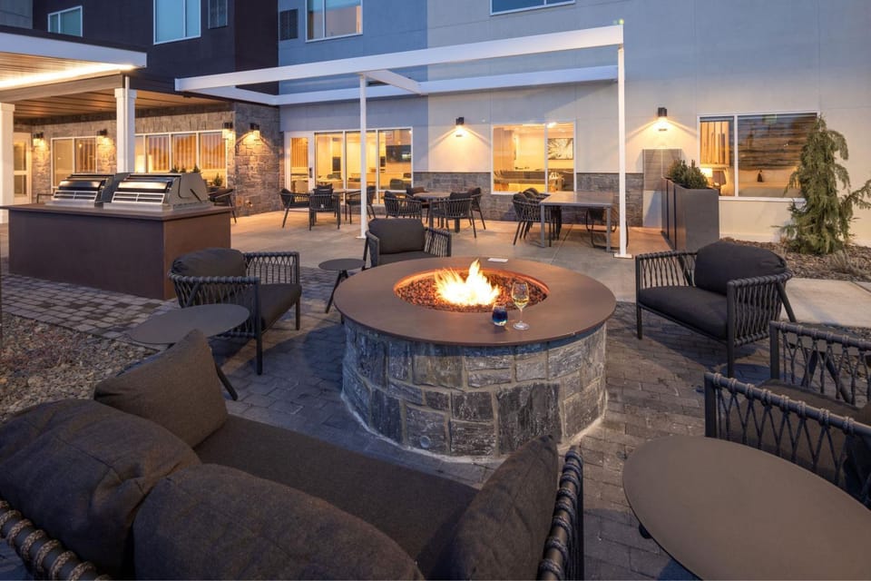 Lounge or bar