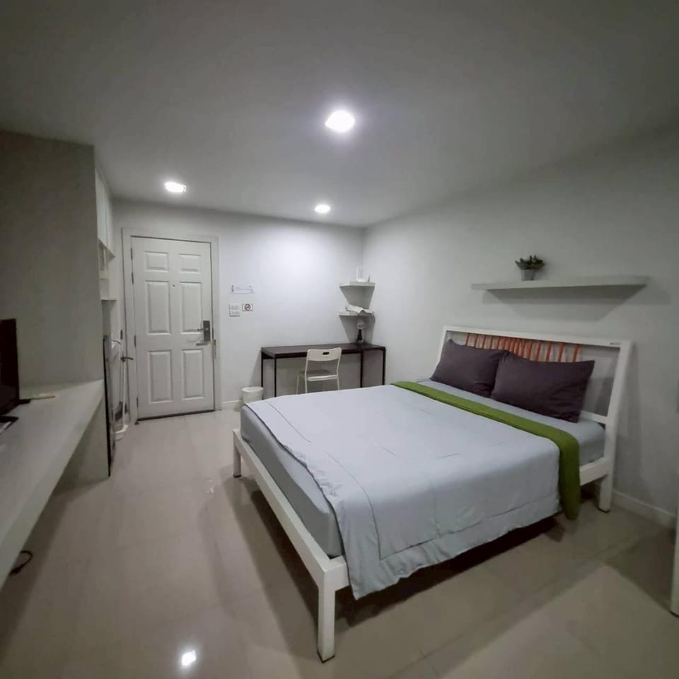 Property building, Photo of the whole room, Bedroom