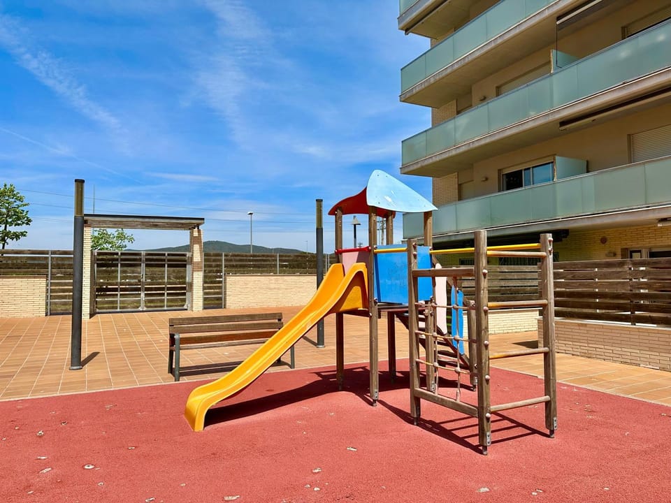 Day, Children play ground
