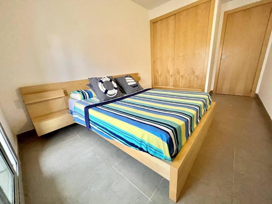 Bed, Photo of the whole room, Bedroom, wardrobe