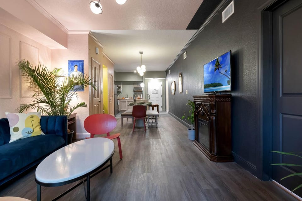 TV and multimedia, Living room, Seating area