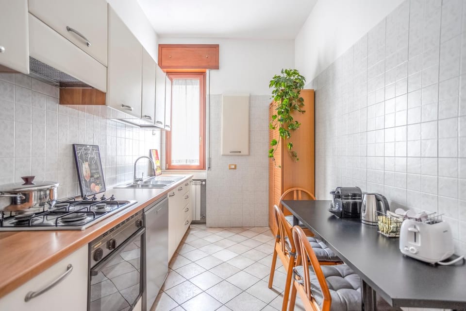 Coffee/tea facilities, Kitchen or kitchenette, dishwasher, minibar, pet friendly, stove, toaster, kitchen