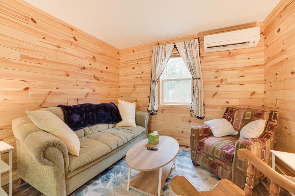 Scenic 'Evan's Hideaway' Steps to Lake Huron! House in Au Sable Charter