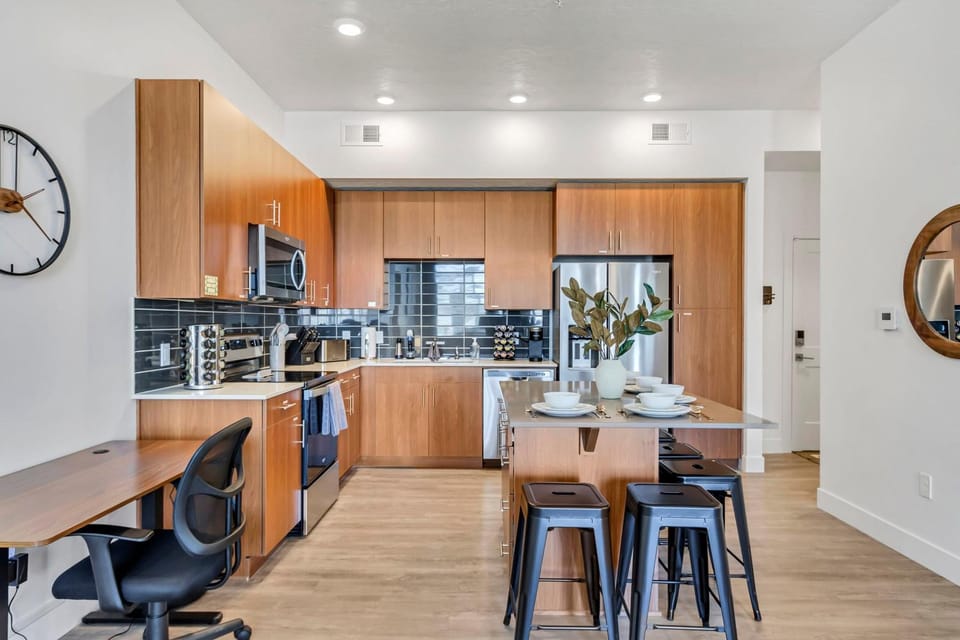 Kitchen or kitchenette, Dining area, oven, stove, kitchen