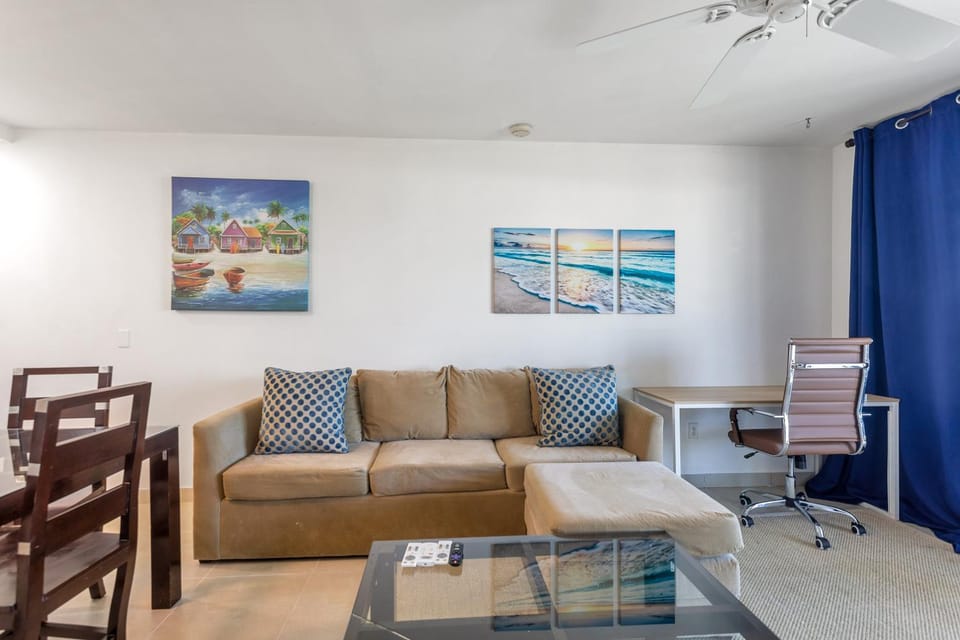 Maho Beach Elegant 1-BR Ocean View Apartment in Simpson Bay