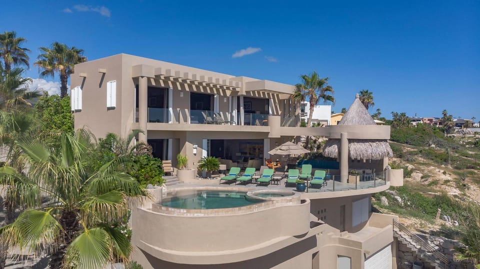 Views to El Arco, Famous Cabo San Lucas bay rock formation Villa in Baja California Sur