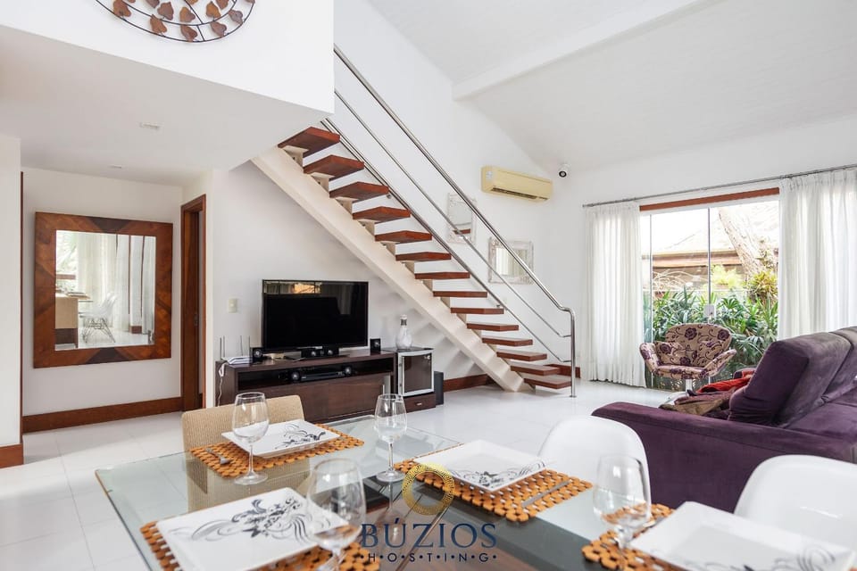 TV and multimedia, Living room, Dining area