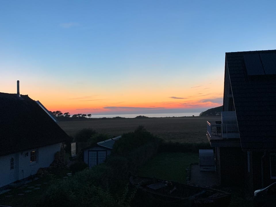 Neighbourhood, Natural landscape, Sea view, Sunset