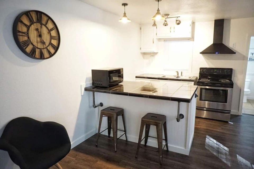 Fox Den- Pet Friendly Suite in Shaver Lake House in Shaver Lake