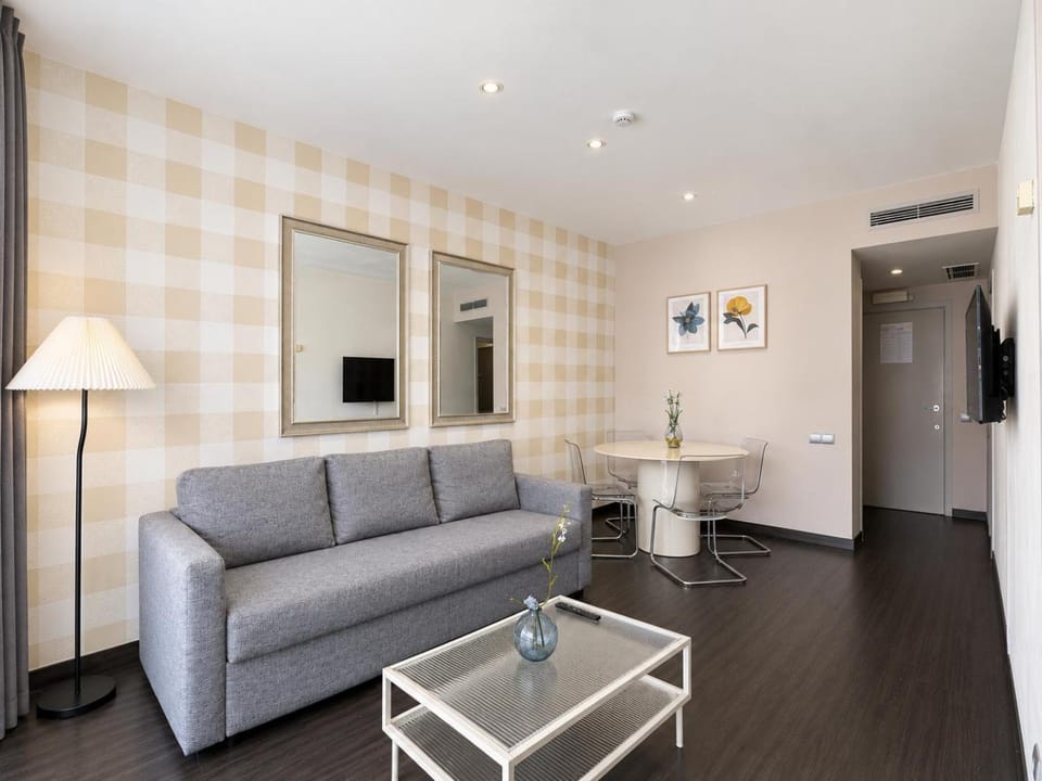 Living room, Seating area, Dining area