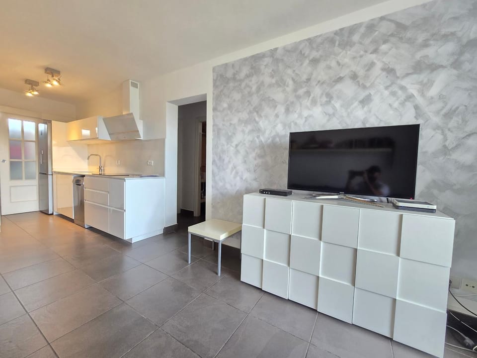TV and multimedia, Kitchen or kitchenette