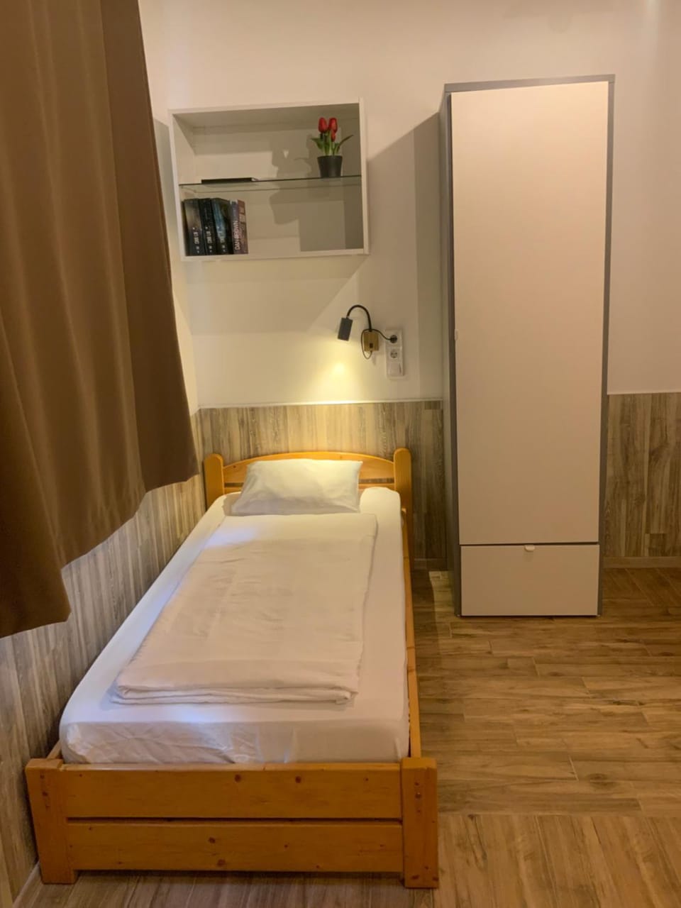 Bed, Photo of the whole room, Bedroom, wardrobe