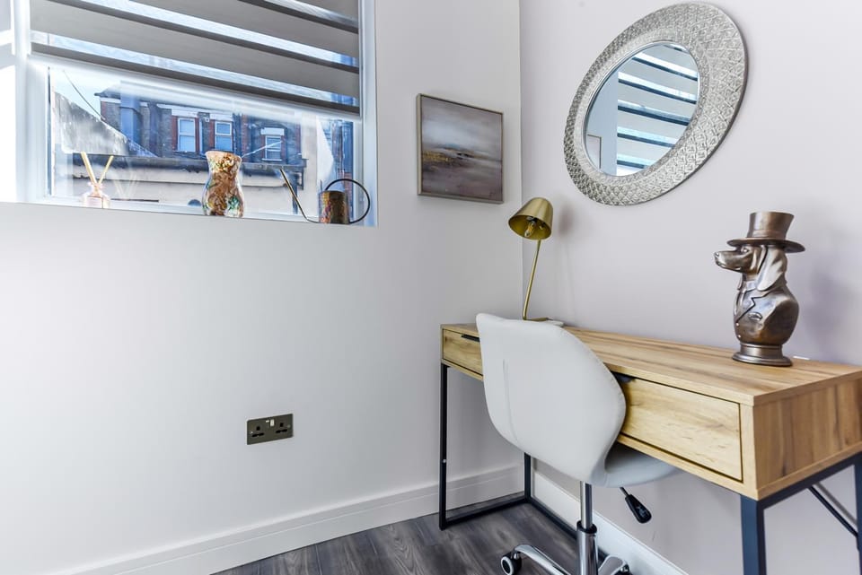 Property building, hair dresser
