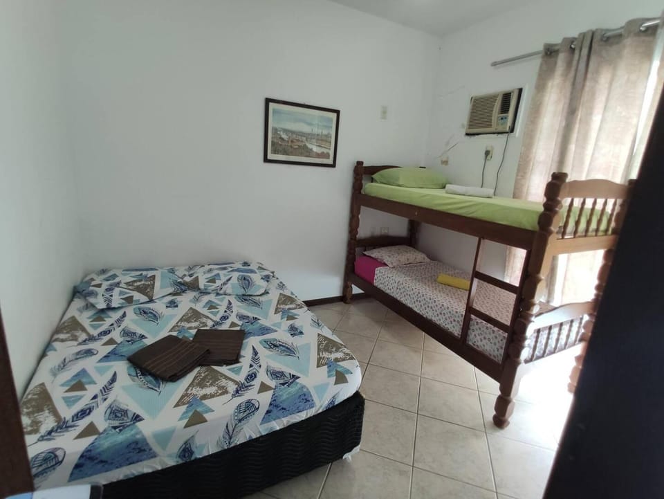 Apto 2 quartos com AR Cond, prédio frente p/ praia Apartment in Cabo Frio