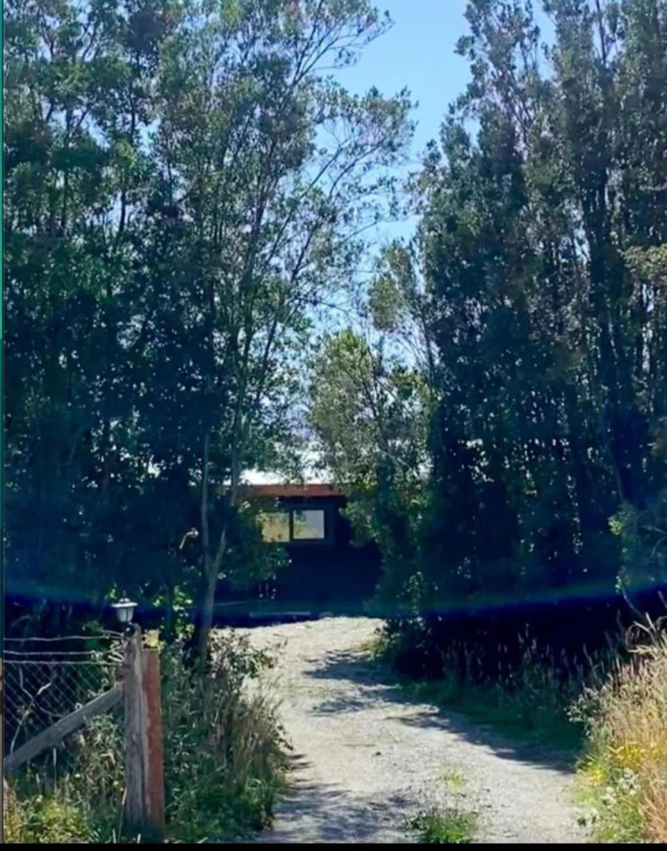 Rio Blanco House in Los Lagos, Chile