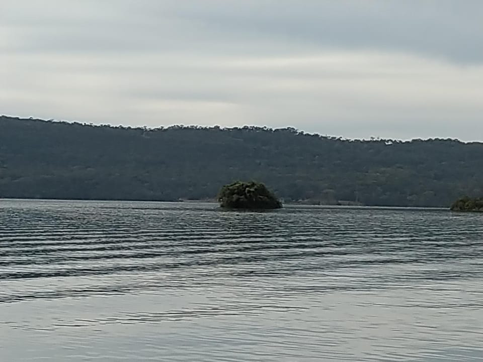 AP do LAGO, com Churrasqueira privativa , cozinha , internet no ap, rampa barco e jet, pesqueiro - B101 Apartment in State of Goiás