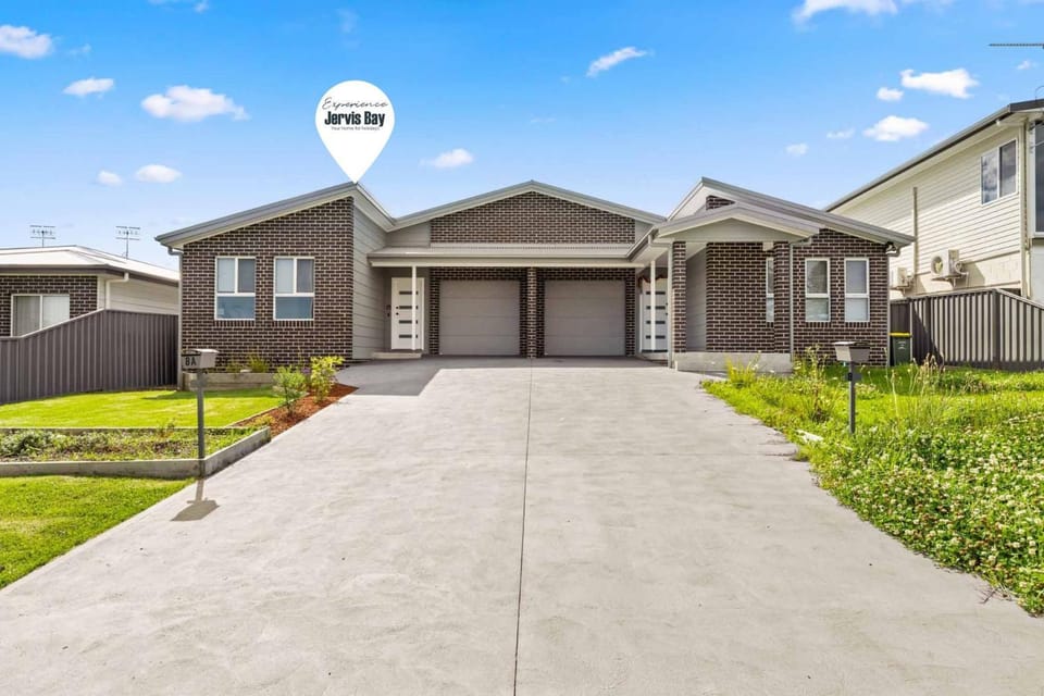 Libbity's at The Point by Experience Jervis Bay House in Saint Georges Basin