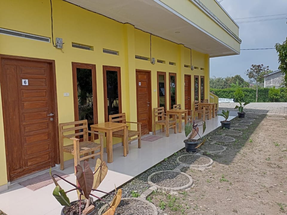 Berastagi Mountain View Homestay & Pizzeria Vacation rental in Indonesia