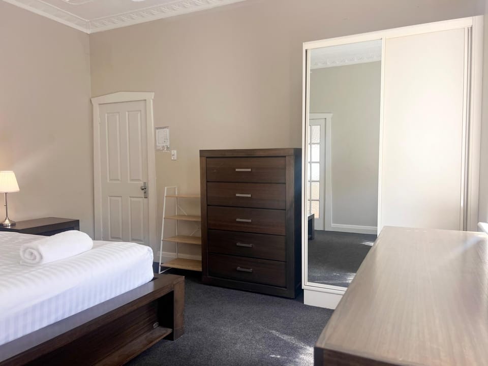 Macleay Your Day House in North Wagga Wagga