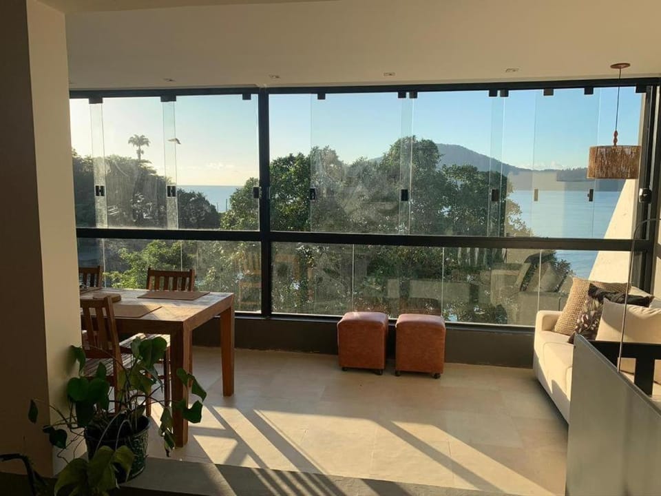 Day, Natural landscape, View (from property/room), Balcony/Terrace, Living room, Seating area, Sea view