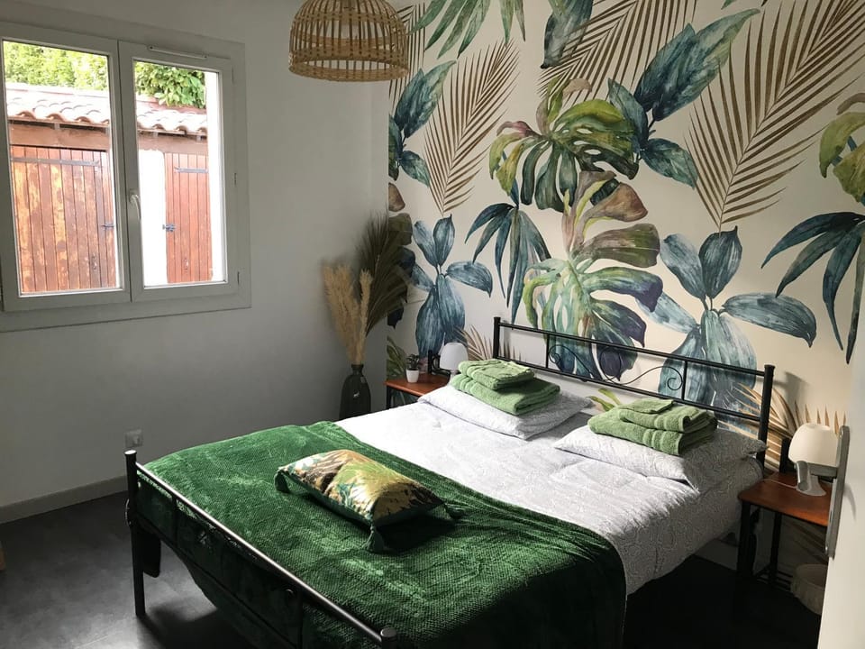 Villa Cléa, belle propriété provençale, jardin, piscine, au calme Villa in Carnoux-en-Provence