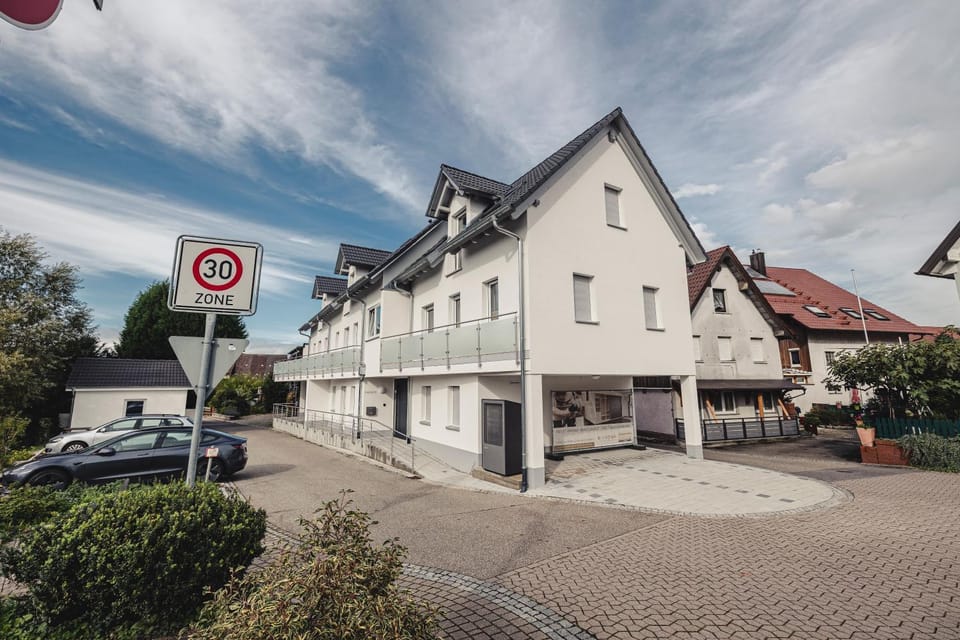 City view, River view, Quiet street view
