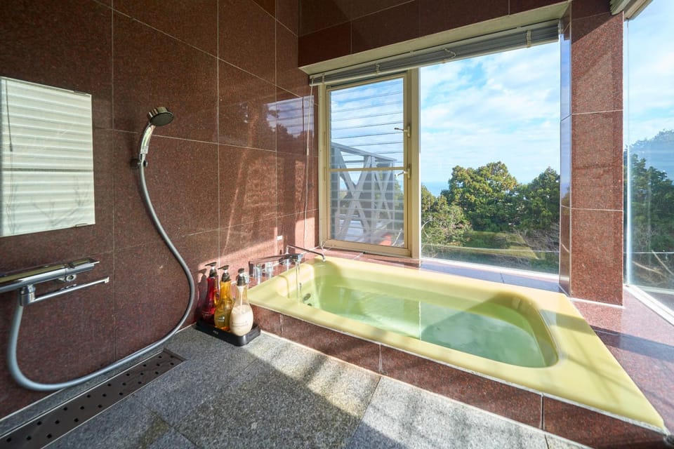 Suite Villa Ocean Terrace Atami House in Shizuoka Prefecture