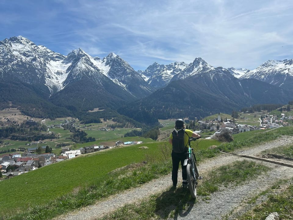 Cycling, Mountain view